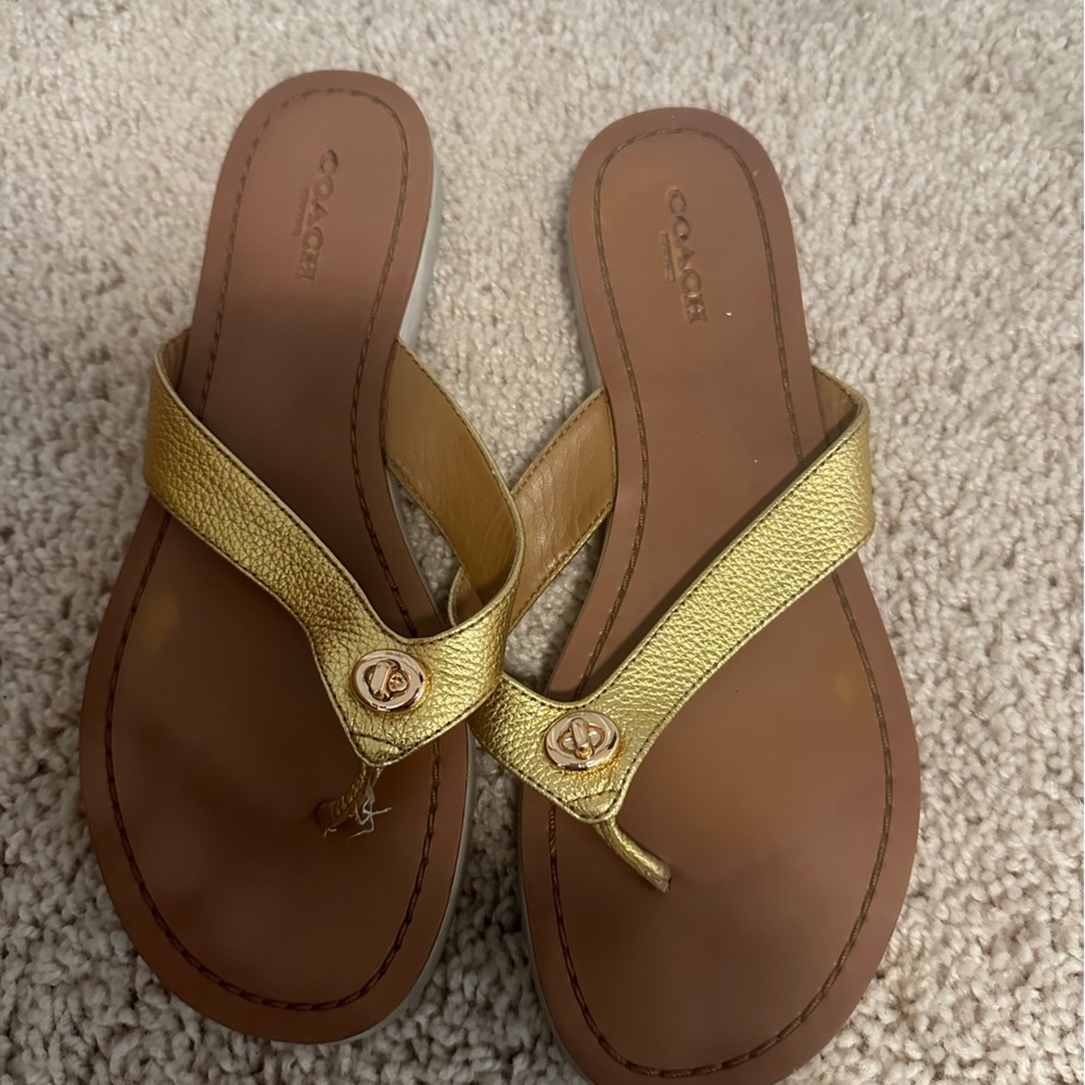 Coach fliflop women size 7